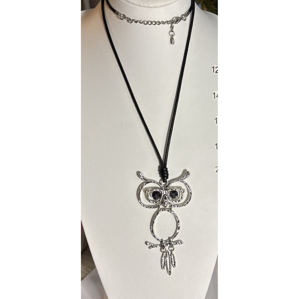 Silver Tone Owl Eyeglass Holder Necklace Rhinestone Eyes Black Cord Long